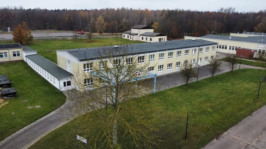 1.9 ha Bauland + Gewerbeobjekte + für Solar , Lager ab 99.000 Euro – Krankenhaus