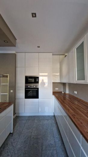 Wie ein eigenes Haus: 162,5 m² | 6 Zimmer | 600 m² Garten im Sondereigentum | 32 m² Dachterrasse – Wohnküche OG