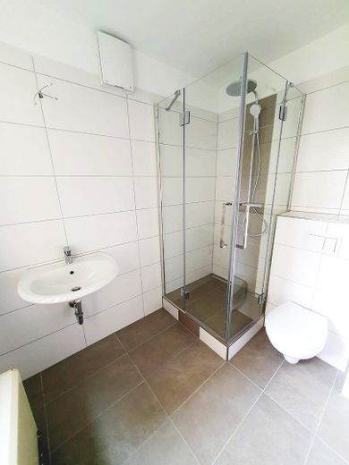 ansprechende 2-Zimmer Wohnung im EG in Flöha – Dusche