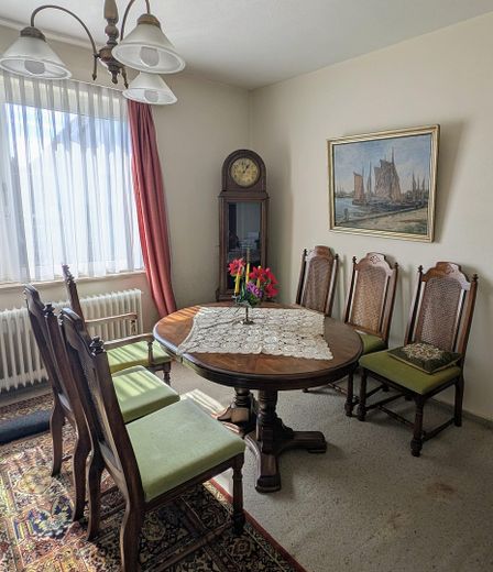 vrijstaand huis op een toplocatie in Bad Münder – Esszimmer gegenüber Küche