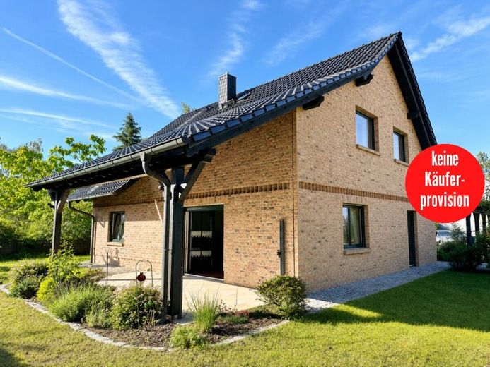 HORN IMMOBILIEN ++ modernes Einfamilienhaus mit Photovoltaikanlage und vielen Extras, Torgelow – Foto 1