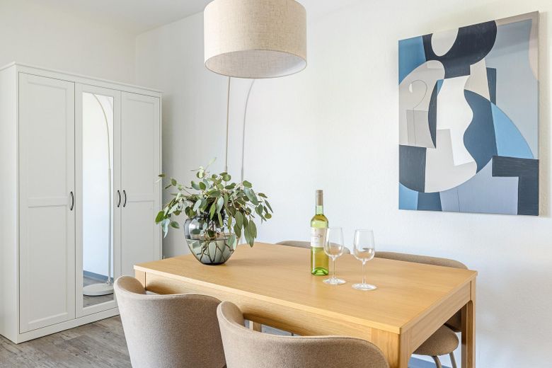 Luminoso appartamento di 1,5 locali a Hochheim am Main – con cucina componibile e arredamento opzionale – Foto 2