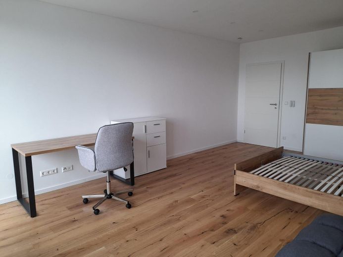 ++TOP renovierte 4 ZKB++großer Südbalkon++2 Bäder++Küche++möbliert – Foto 2