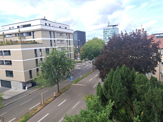 Appartamento di 1 locale in posizione centrale a 74072 Heilbronn – Blick aus dem Fenster