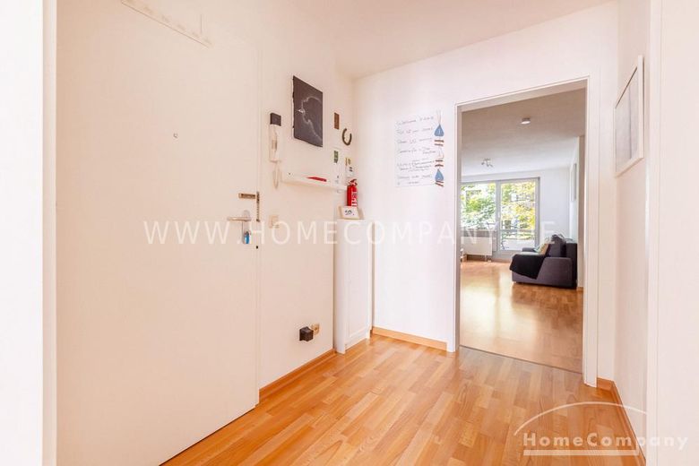 28054 HomeCompany Dresda Appartamento arredato con 2 locali e balcone nella Città Vecchia di Dresda max. 4 persone – 1daacbf0bacfa9daf49ce8f5b2c09fee00bed596.jpg