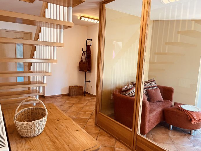 Light-filled 6.5-room apartment – Eingangsbereich