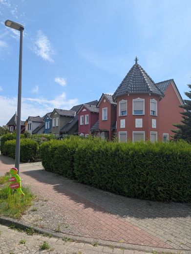 Casa familiare a schiera in posizione eccellente – Foto 6