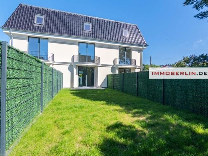 IMMOBERLIN.DE - Ersteinzug! Nobles Neubauhaus in familienfreundlicher Lage am Stadtrand – Foto 1