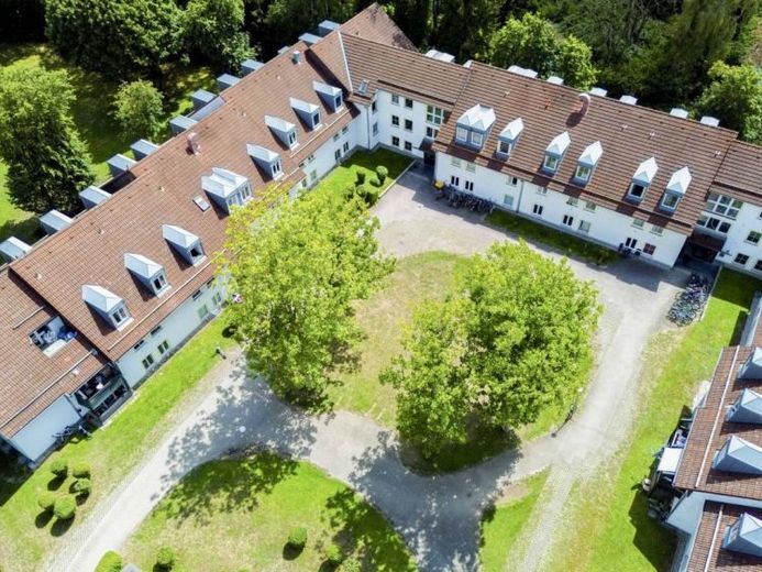 Gepflegte, vermietete 1-Zimmer-Eigentumswohnung in München-Riem – attraktive Kapitalanlage – Фотографія 1