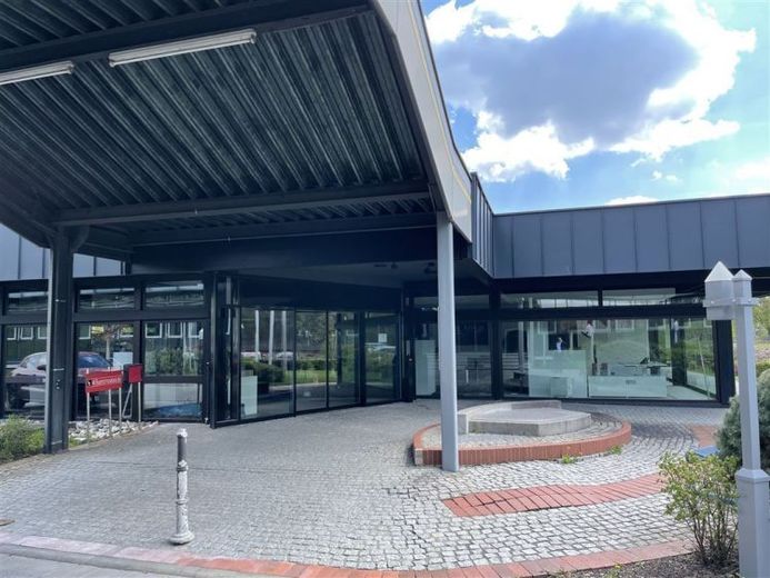 CO-Süd ** ab sofort** ca. 1.000 m² Büro-/Verkaufsfläche – Foto 1