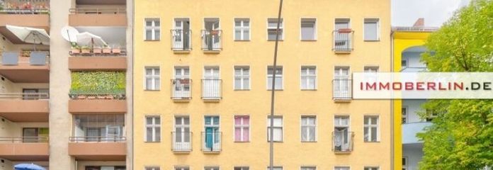 IMMOBERLIN.DE - شقة ساحرة في مبنى قديم مع شرفة تطل على المساحات الخضراء