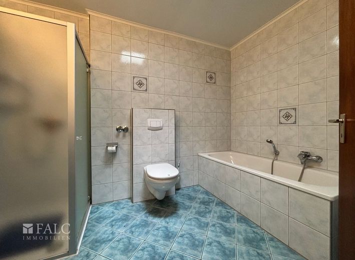 Bungalow mit Garten in ruhiger Wohnlage von Dorsten-Hardt – Badezimmer