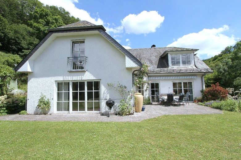 Luxuriöses englisches Landhaus, provisionsfrei – Hausansicht Südwest