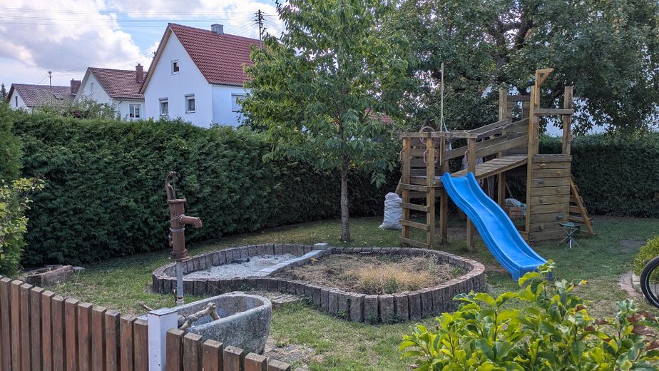 Affascinante casa indipendente in posizione tranquilla – vendita privata (senza agenzia) – mit vielfältigen Möglichkeiten