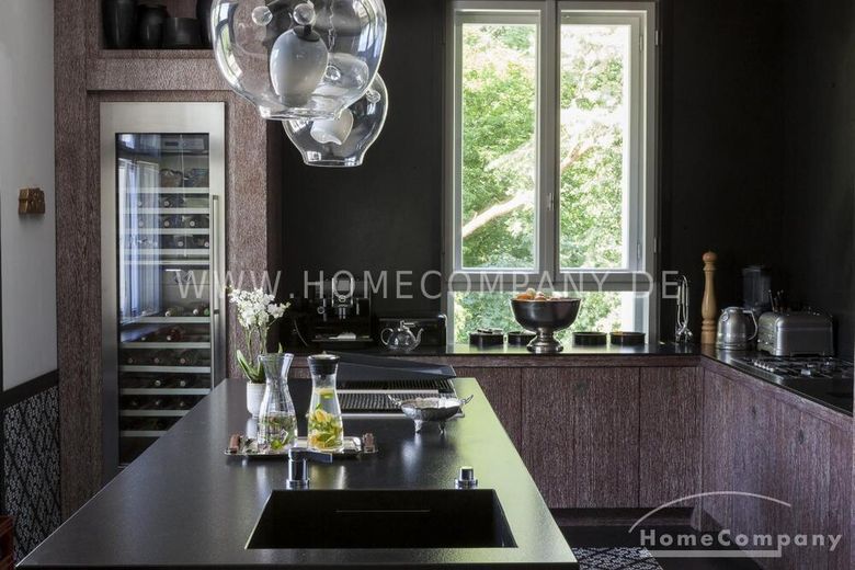 Sehr schöne Wohnung in einmaliger Villa in Westend – a7e8e8269b54f6feb2696eaa25ce802ab7bdae5c.jpg
