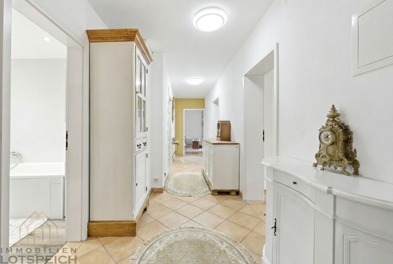 4-Zimmer Eigentumswohnung - Raum für Leben, Familie und Homeoffice – Flur