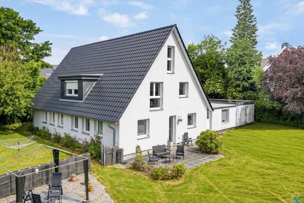 Großzügigkeit trifft Wohnkomfort – gepflegtes Einfamilienhaus mit beeindruckendem Platzangebot