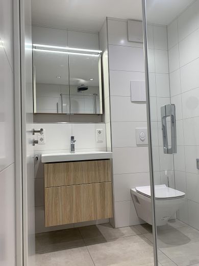 Exklusive 3-Zimmer-Wohnung (Bj. 2020) am Schöntalpark – Foto 8