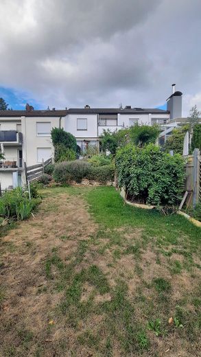 Hintere Ansicht aus dem Garten