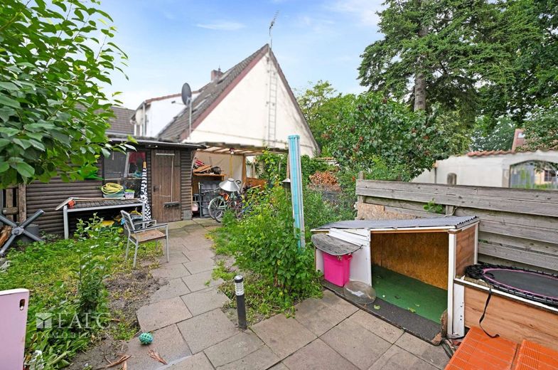 Kapitalanlage mit Potenzial - Maisonettewohnung in Bremen-Woltmershausen – Außenansicht