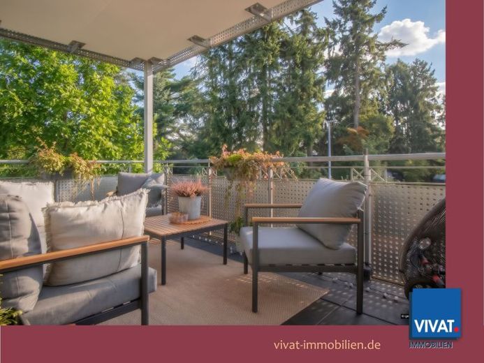 Lichtelijk 3-kamerappartement met balkon, inbouwkeuken en gastentoilet op een rustige locatie – Foto 1