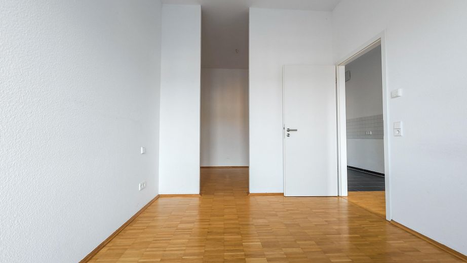Hochwertig sanierte 2-Zimmer-Wohnung im historischen Ensemble - Seenähe, Balkon & Aufzug – Wohnung A09 - Schlafzimmer 2