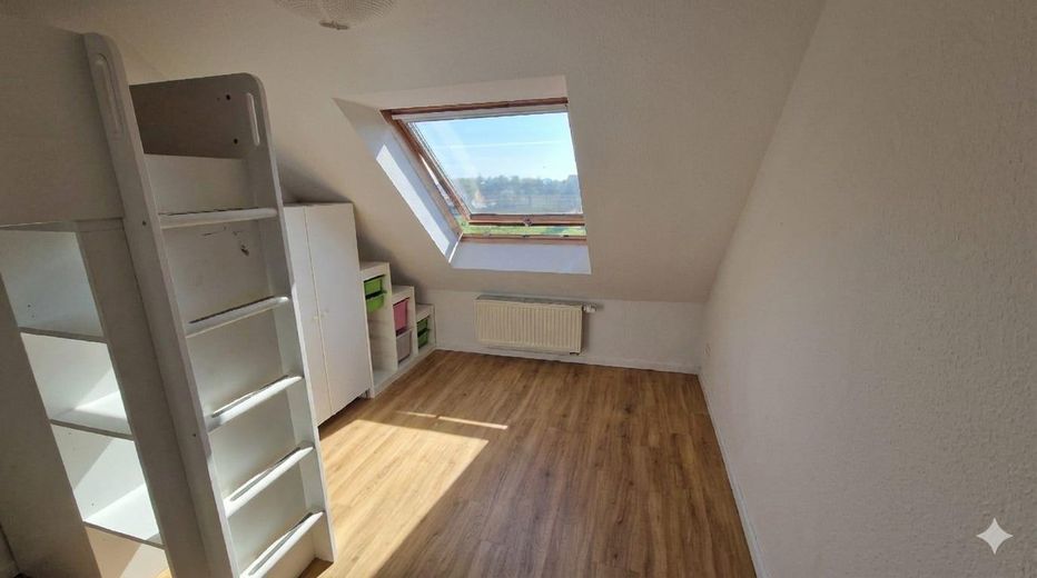 Lichtdurchflutete Immobilie in zentraler Lage in Freiamt – Kinderzimmer 2 von 4/5