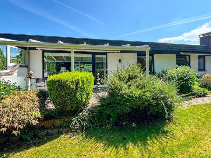 Bungalow da sogno in una posizione tranquilla di Flensburg-Mürwik – Foto 1