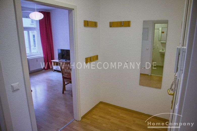 17709 HomeCompany Dresden Möbliert/Furnished 2-Zimmer Apartment mit Balkon in Dresden-Neustadt max. 3 Personen – a0d40650a3825fe22da01b67ef9a13893c74c4d6.jpg