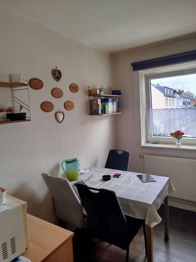 Appartement soigné de 3 pièces – Küche