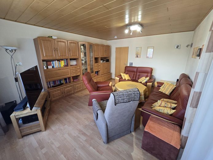 Wangen'de kış bahçeli geniş 108 m² daire – Wohnzimmer