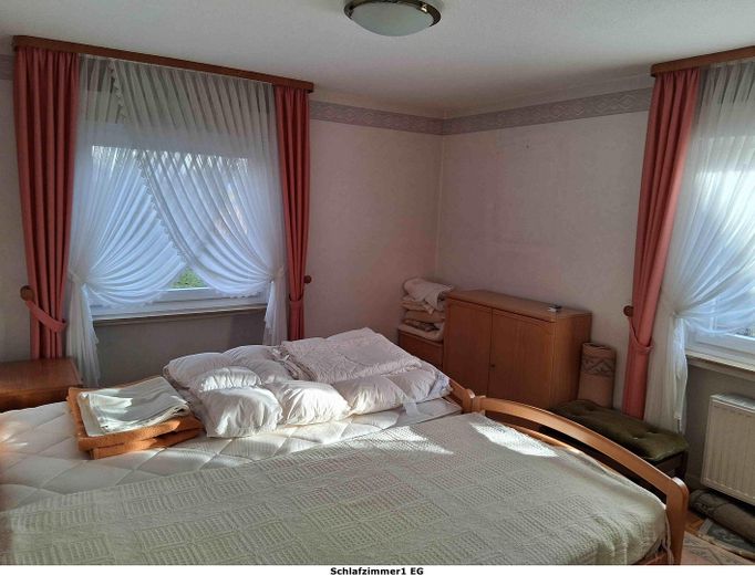 Schlafzimmer EG