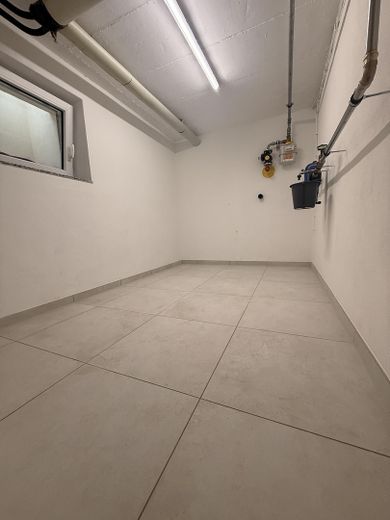 Luxus-Erstbezug nach Kernsanierung | 4 Zimmer | großzügiges Wohnen – Kellerraum 2