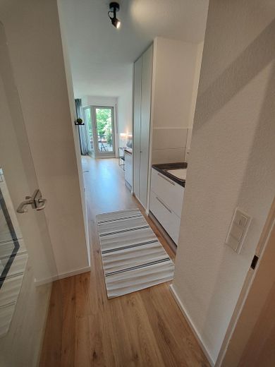 SANS COMMISSION - Première occupation après rénovation – Eingangsbereich