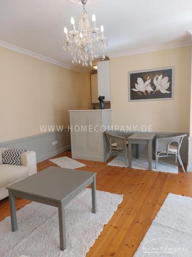 Traumhafte, neu renovierte 2-Zimmer-Wohnung in historischem Lübecker Alstadthaus – dcc164654e14a13990b1f966fe02f050f96ff835.jpg