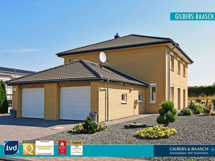 Landscheid: Hochwertiges Einfamilienhaus mit großzügigem Garten und zwei Terrassen – Foto 1