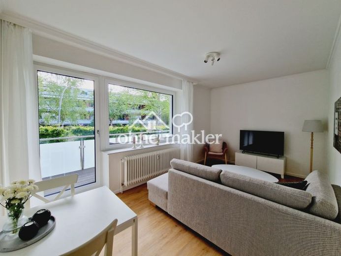 Liebevoll möblierte 2 Zimmer Wohnung mit Balkon ab sofort – Foto 1