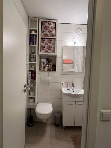 Tasteful 3-room apartment with upscale interior and balcony in Munich Perlach – Foto 13