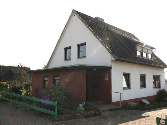 Preissenkung.....Zweifamilienhaus mit Potential ... !!! – Foto 1