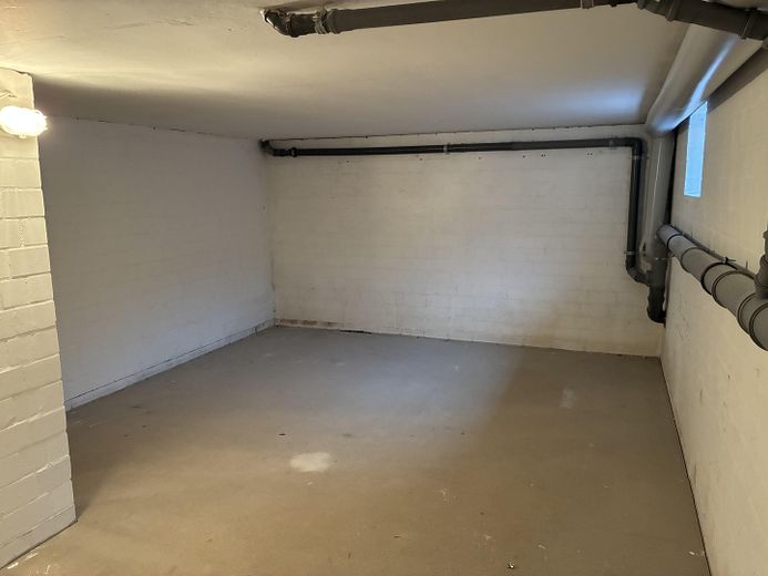 PROVISIONSFREI: Stillvolle 2-Zimmer-Erdgeschosswohnung mit Südterrasse und eigenem Garten – Keller