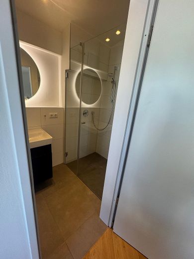 voll möbliert und mit echtem Penthouse-Flair - 2-Zimmer-Mietwohnung Allach-Untermenzing – Foto 6
