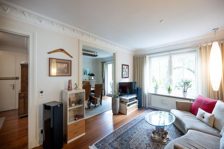 Bellissimo appartamento d'epoca in Ulmenstraße presso Stadtpark - da privato – Wohnzimmer