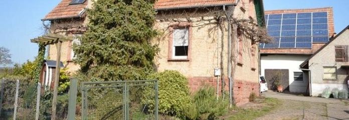 Haus mit zwei Wohneinheiten und 7000m² Grundstück Bornheim