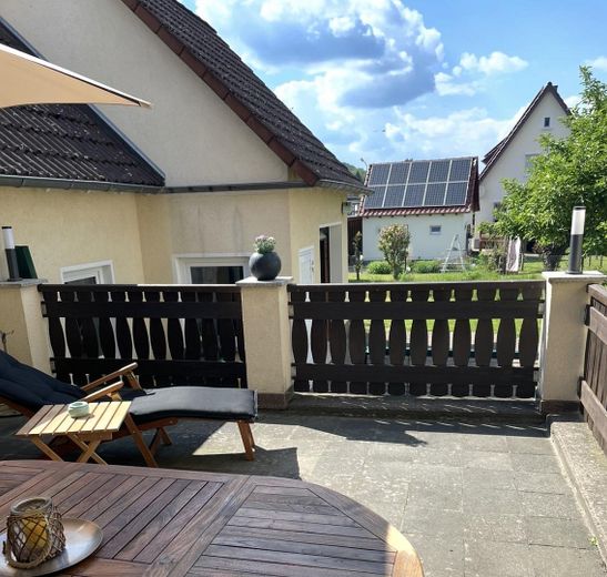 منزل لعائلة أو عائلتين - درج منفصل - مرآب بمساحة 50 م² - مباشرةً في روتنبورغ – BALKON/TERRASSE EG