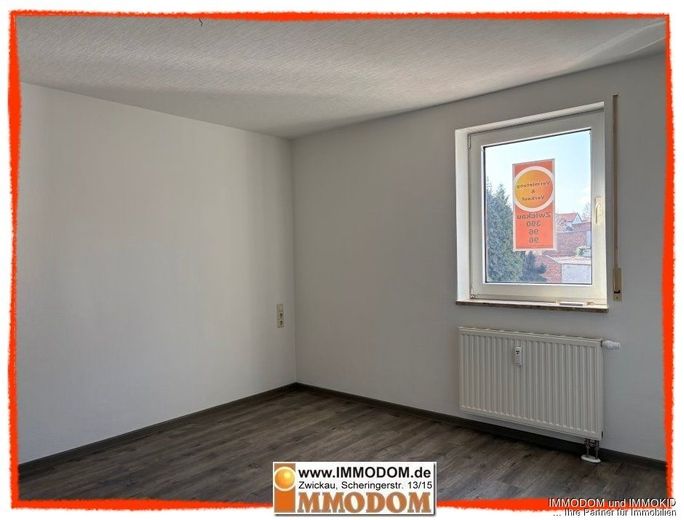 2-Zimmer-Wohnung mit BALKON und TG-PKW-Stellplatz, zentral und bahnhofsnah, zu verkaufen! – Schlafen