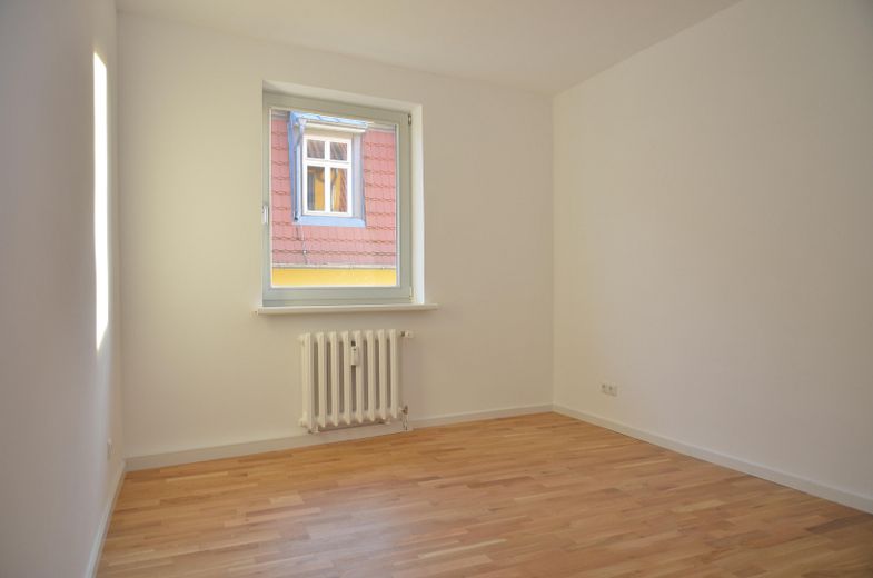 Provisionsfrei: Freundliche, gepflegte 3 Zi-Wohnung im Herzen der Altstadt Stralsunds – Zimmer 2