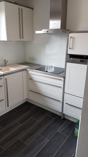 Maison mitoyenne de bout bien entretenue à Fleestedt directement au Höpen – Küche