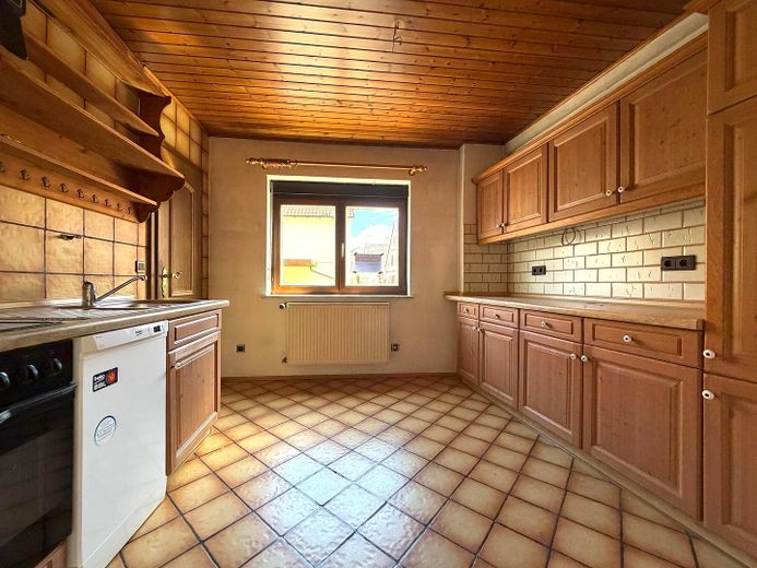 2 tolle Häuser * Neu- und Altbau * in Freisbach – Vorderhaus: Küche