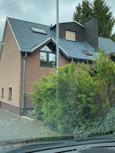 Teil des Hauses von Straße aus