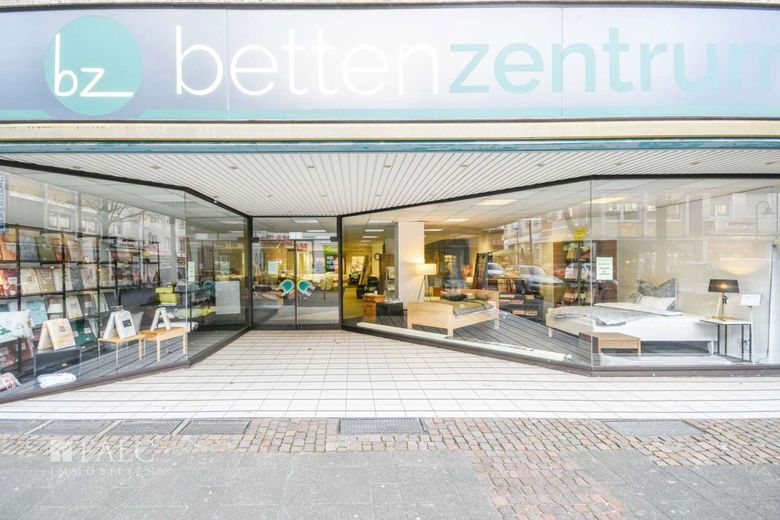 Attraktives Ladenlokal in erstklassiger Innenstadtlage – Ansicht Schaufenster